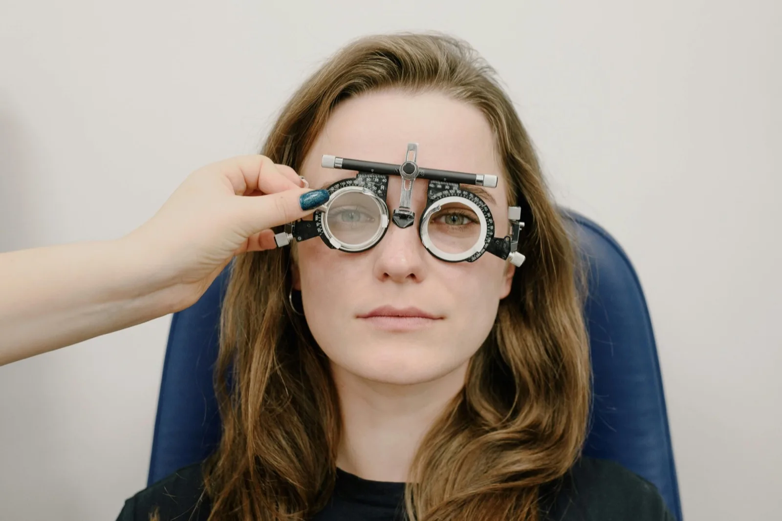 Vision assessment with a trial frame