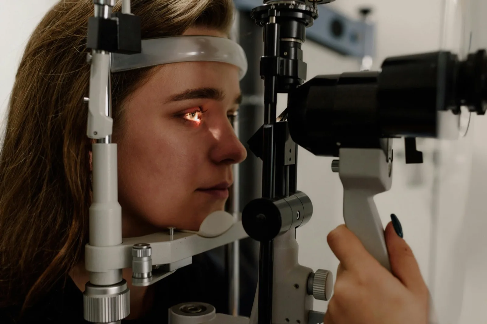 Slit-lamp eye examination